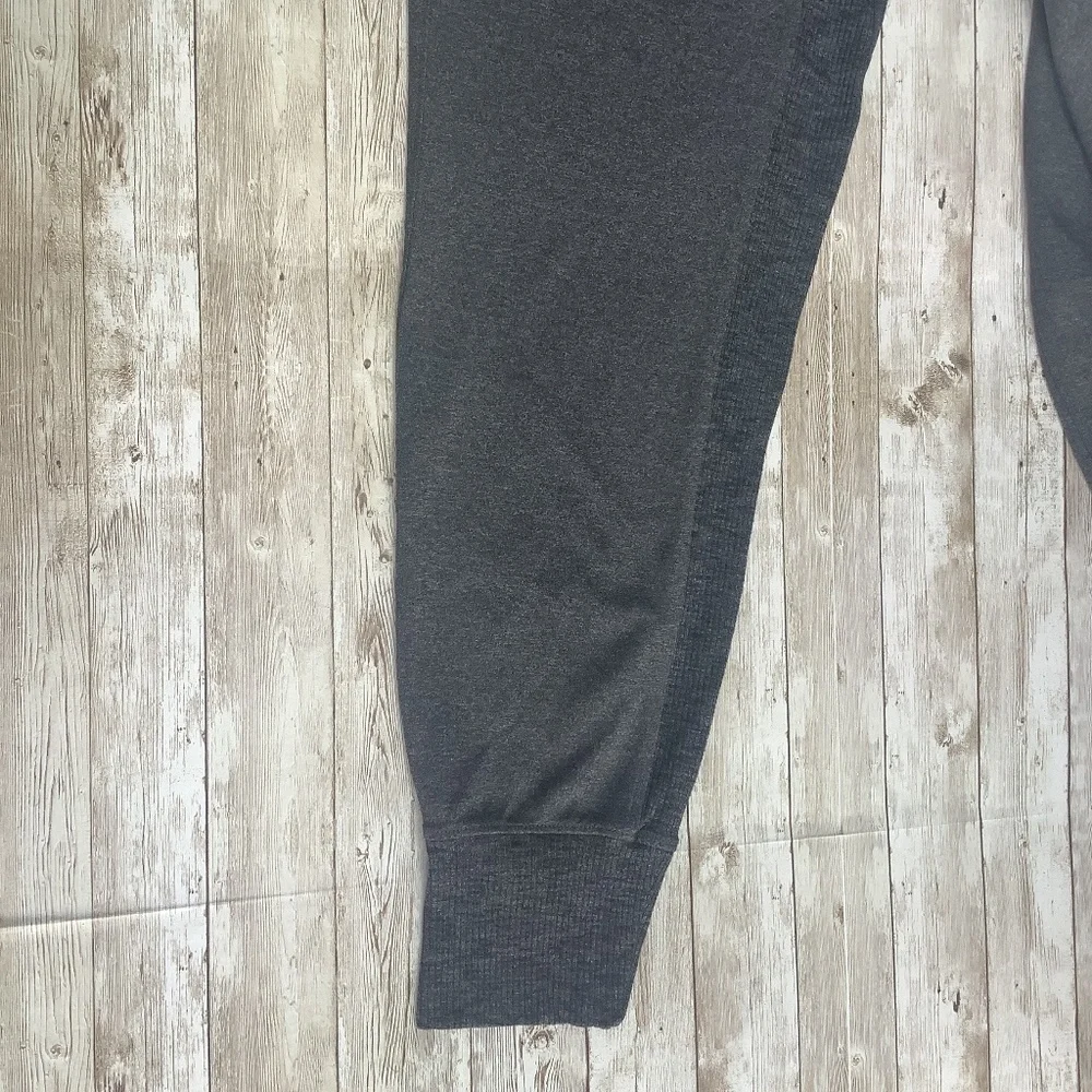 Athleta Venice Joggers XS fits S Gray - Picture 3 of 16